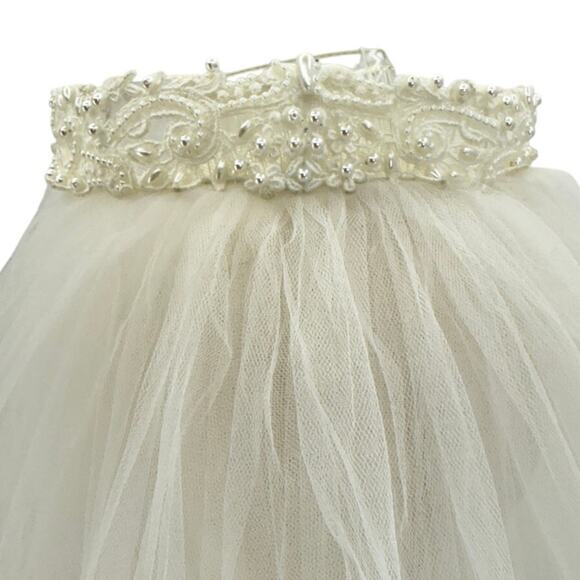 Vintage 70s Bridal Veil Pearl Lace Wedding Headpiece Double Layer main image 4